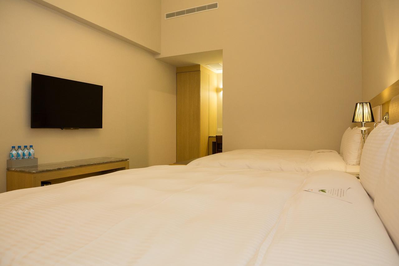 V-Hotel Taitung Exterior photo